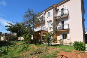 Apartments in Njivice/Insel Krk 13278